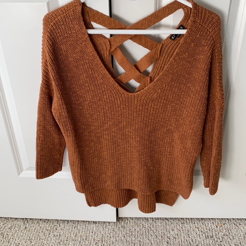 Express sweater with opened detailed back